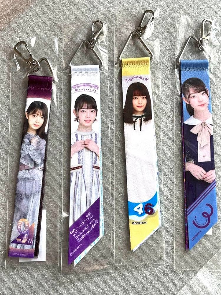 乃木坂46 阪口珠美 ≪非売品≫ 直筆サイン入りチケットホルダー & うちわ 乃木坂46 阪口珠美 ≪非売品≫ 直筆サイン入りチケットホルダー